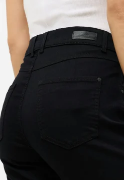 Basic-Jeans Lara