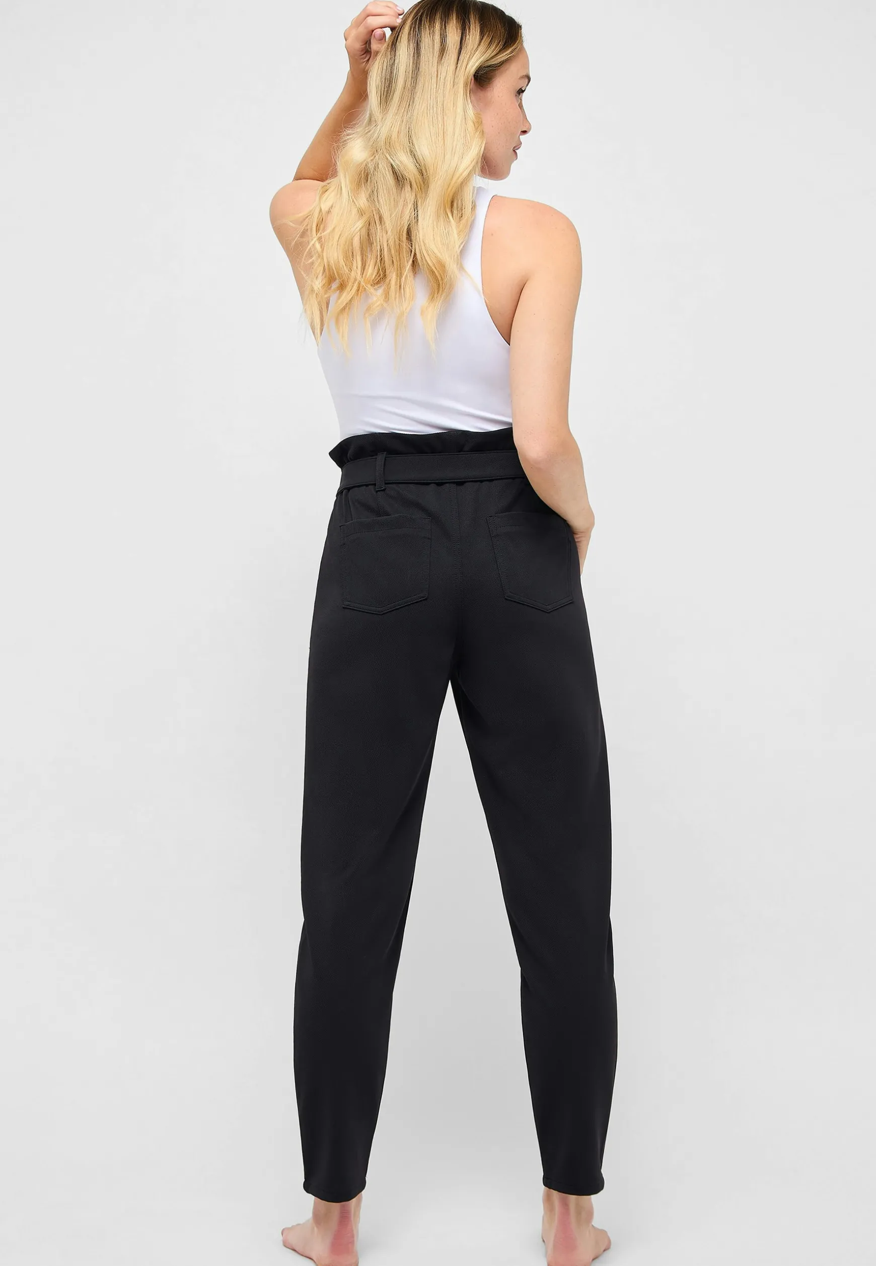 Dehnbare Hose Sporty Detail Carrot