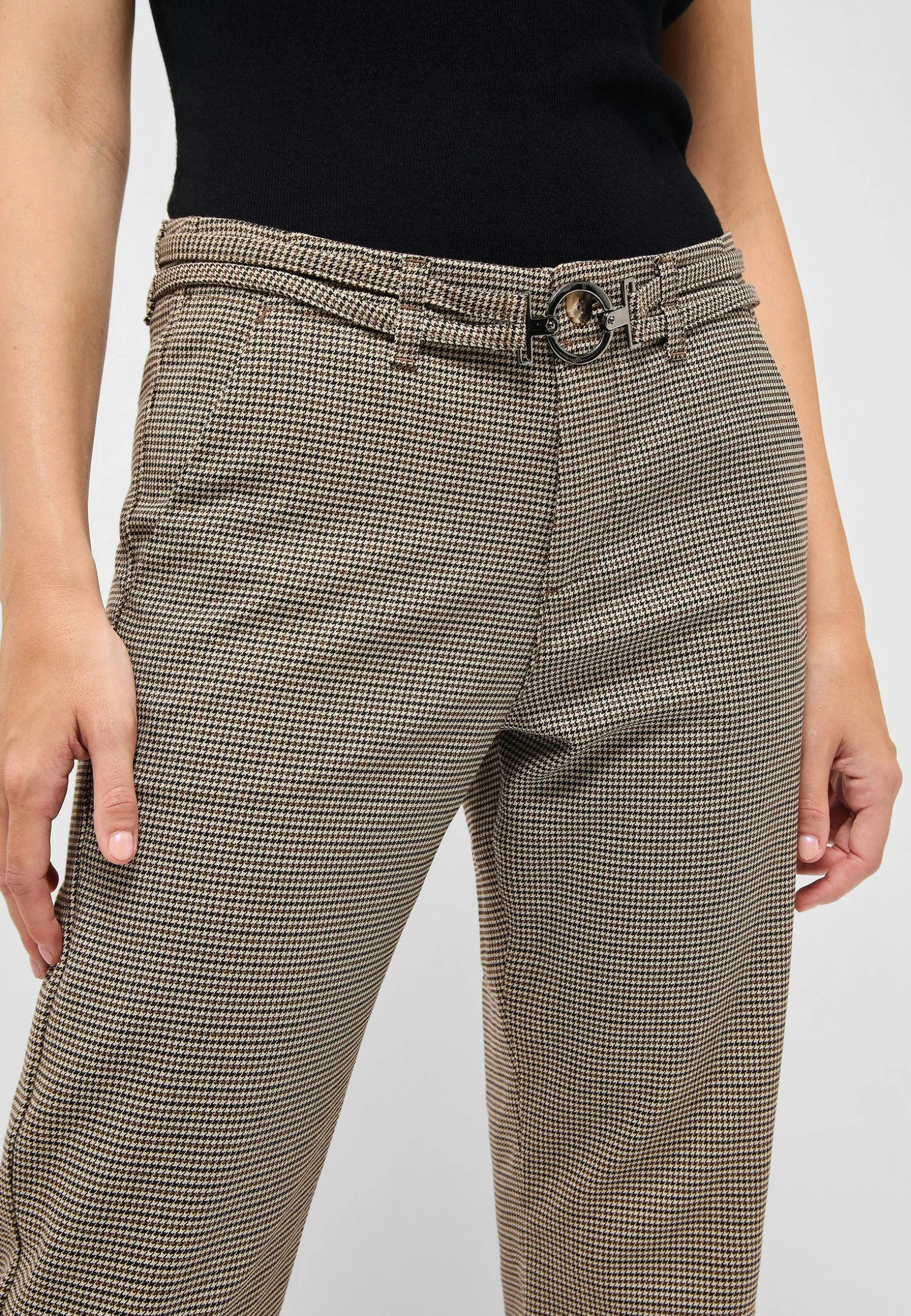 Hose Lara Belt mit Gu00c3u00bcrtel