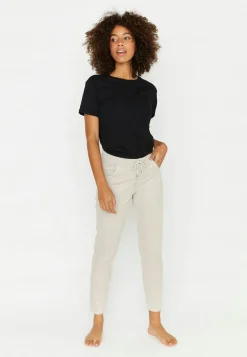 Hose Louisa Active mit Breitcord