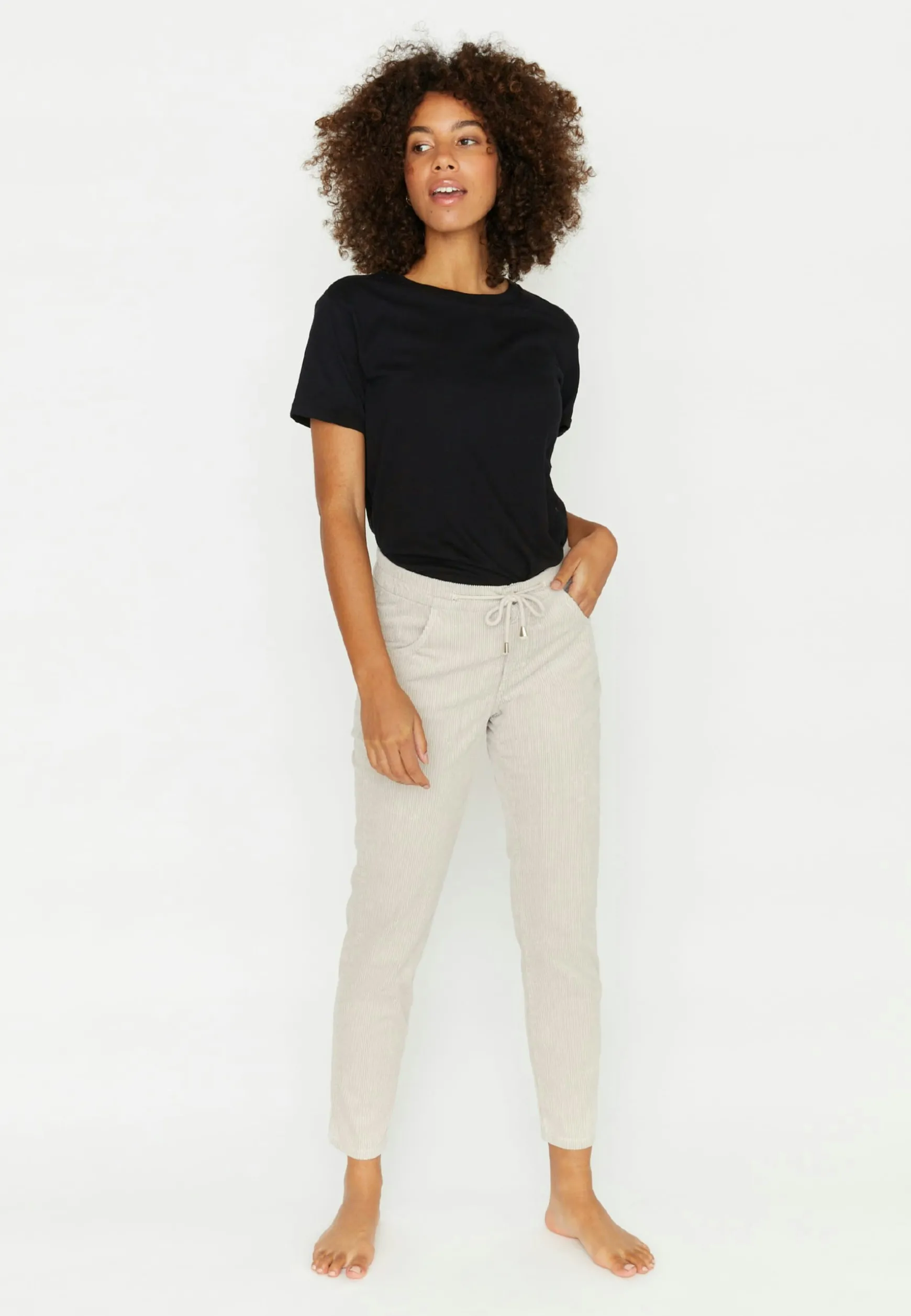 Hose Louisa Active mit Breitcord