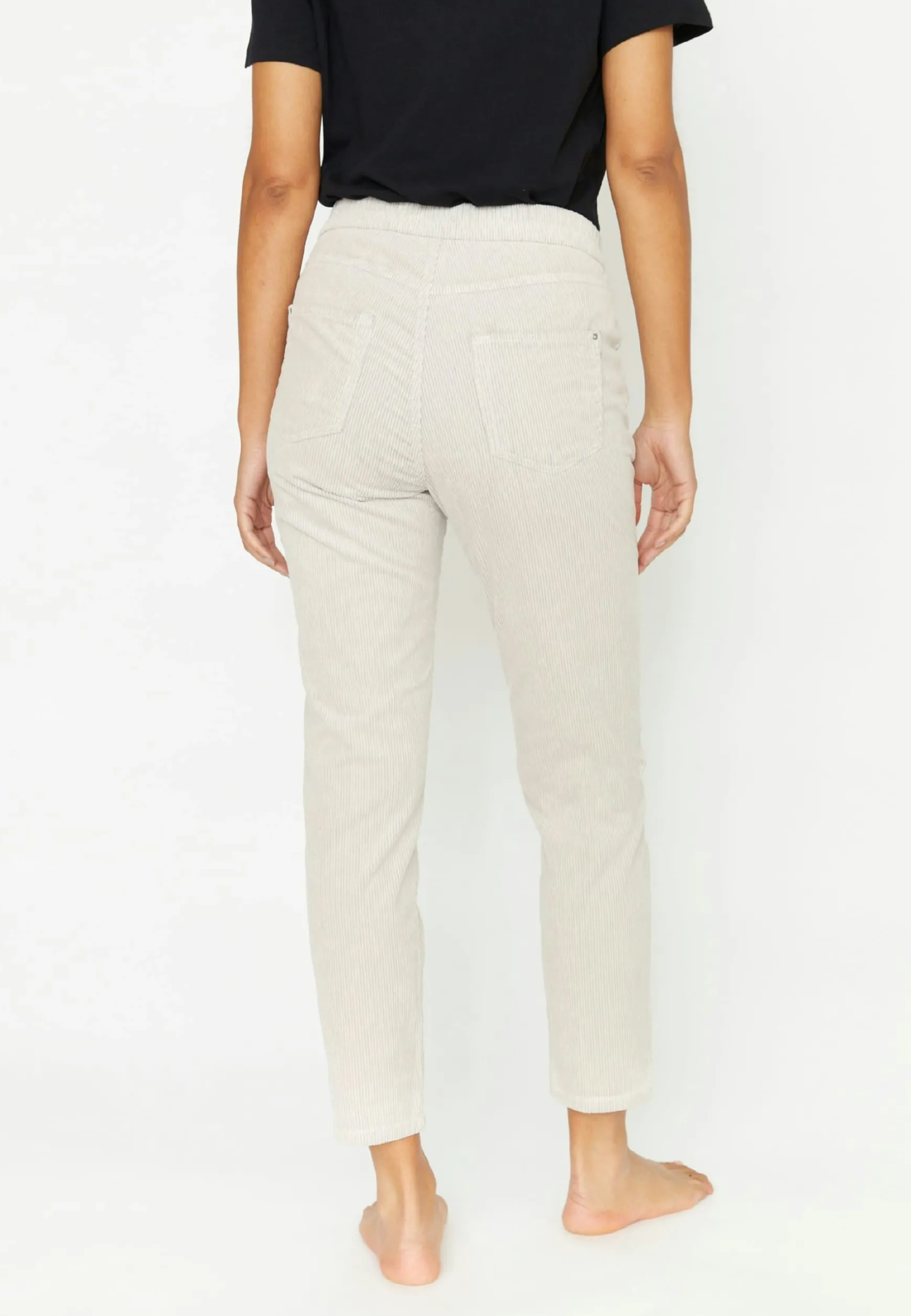 Hose Louisa Active mit Breitcord