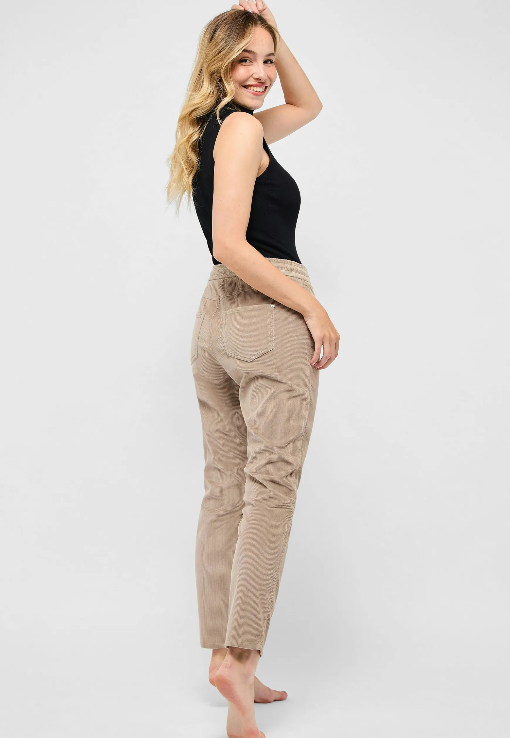 Hose Louisa Active mit Breitcord