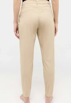 Hose Louisa Chino mit leichtem Material