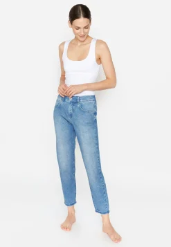 Jeans Boyfriend mit Glitzersteinen