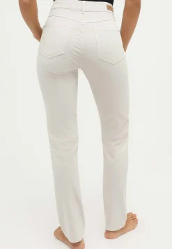 Jeans Cici Detail mit Coloured Denim