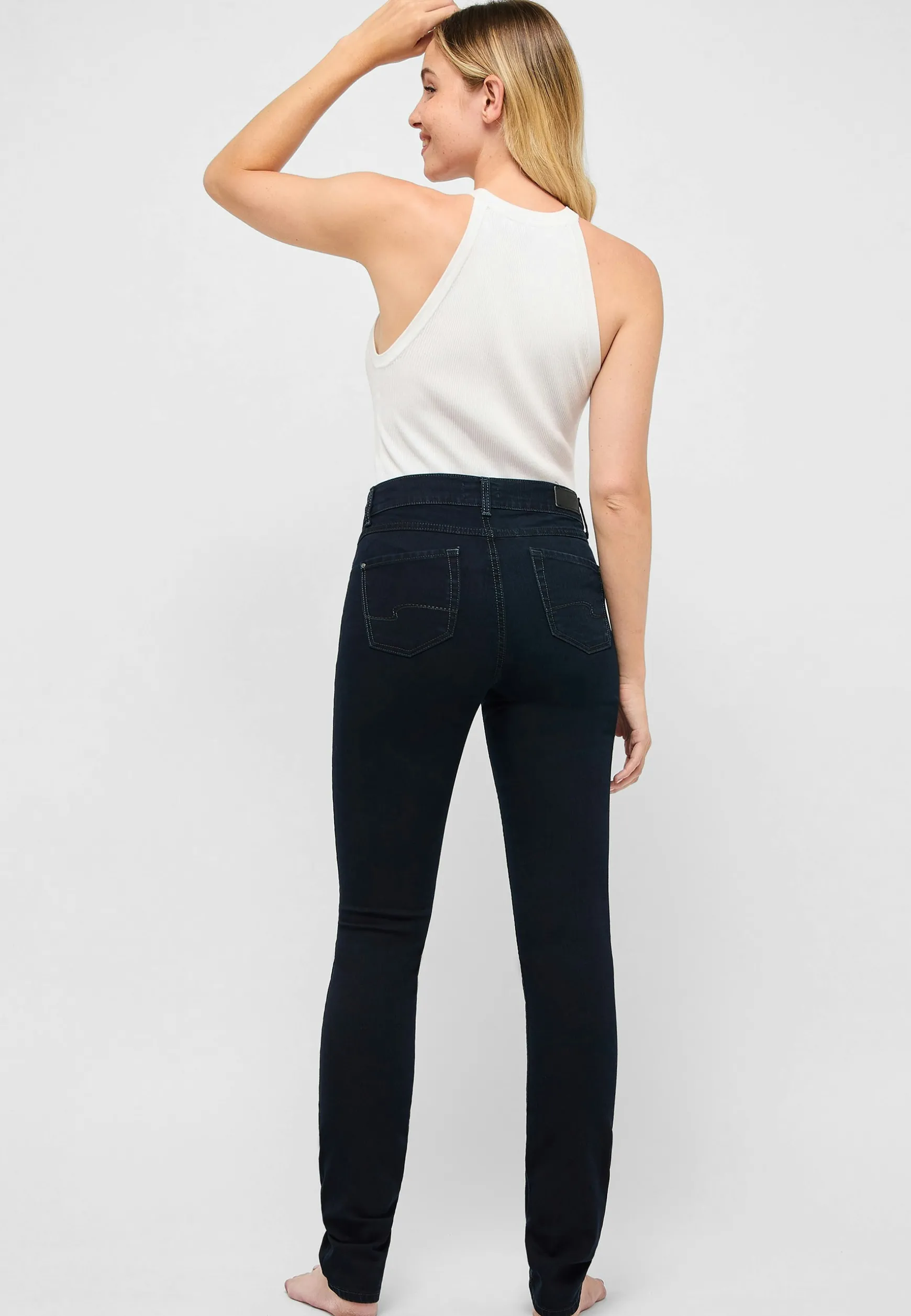 Jeans Cici mit cleanem Denim