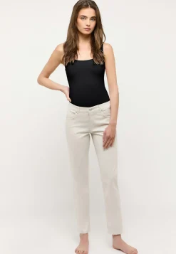 Jeans Cici mit Coloured Denim