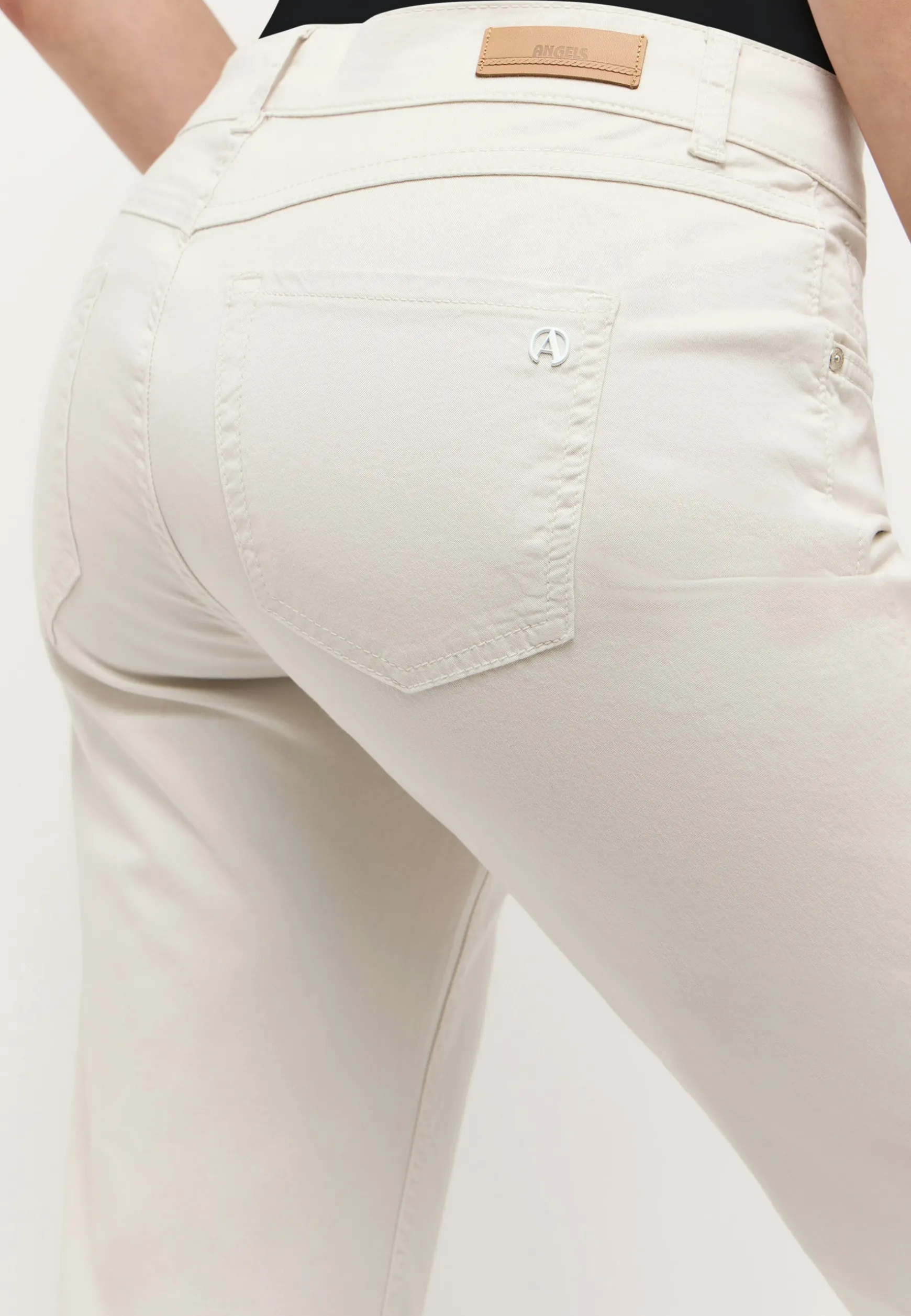 Jeans Cici mit Coloured Denim