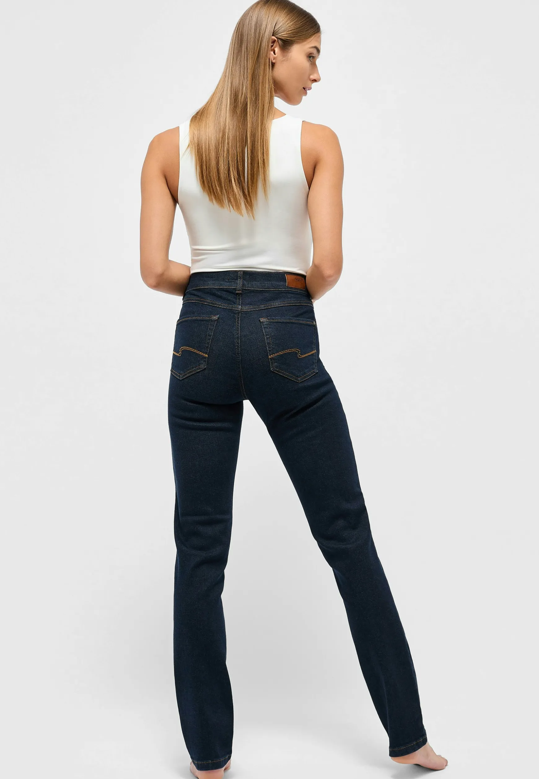 Jeans Cici mit Used-Waschung