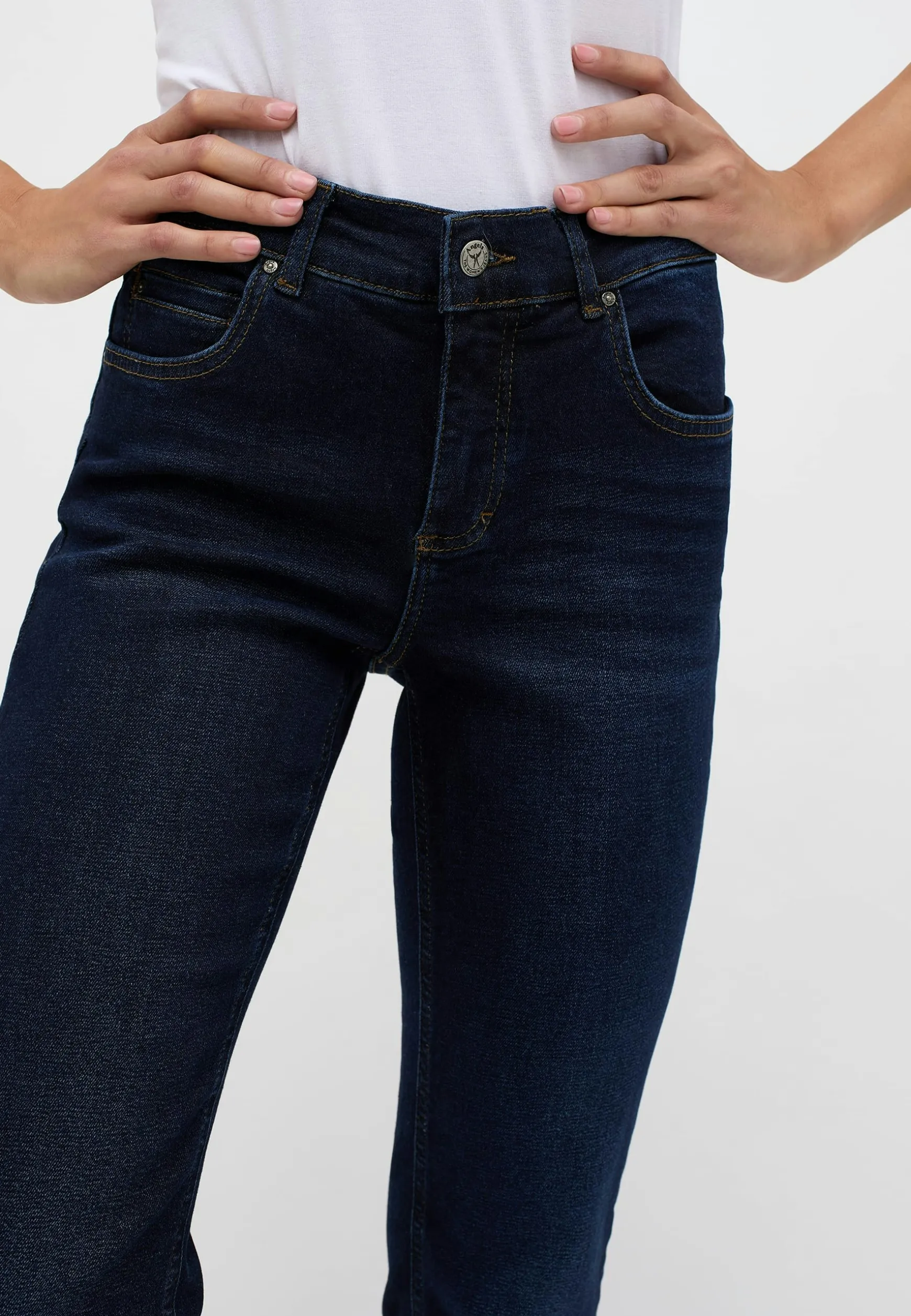 Jeans Cici mit Used-Waschung