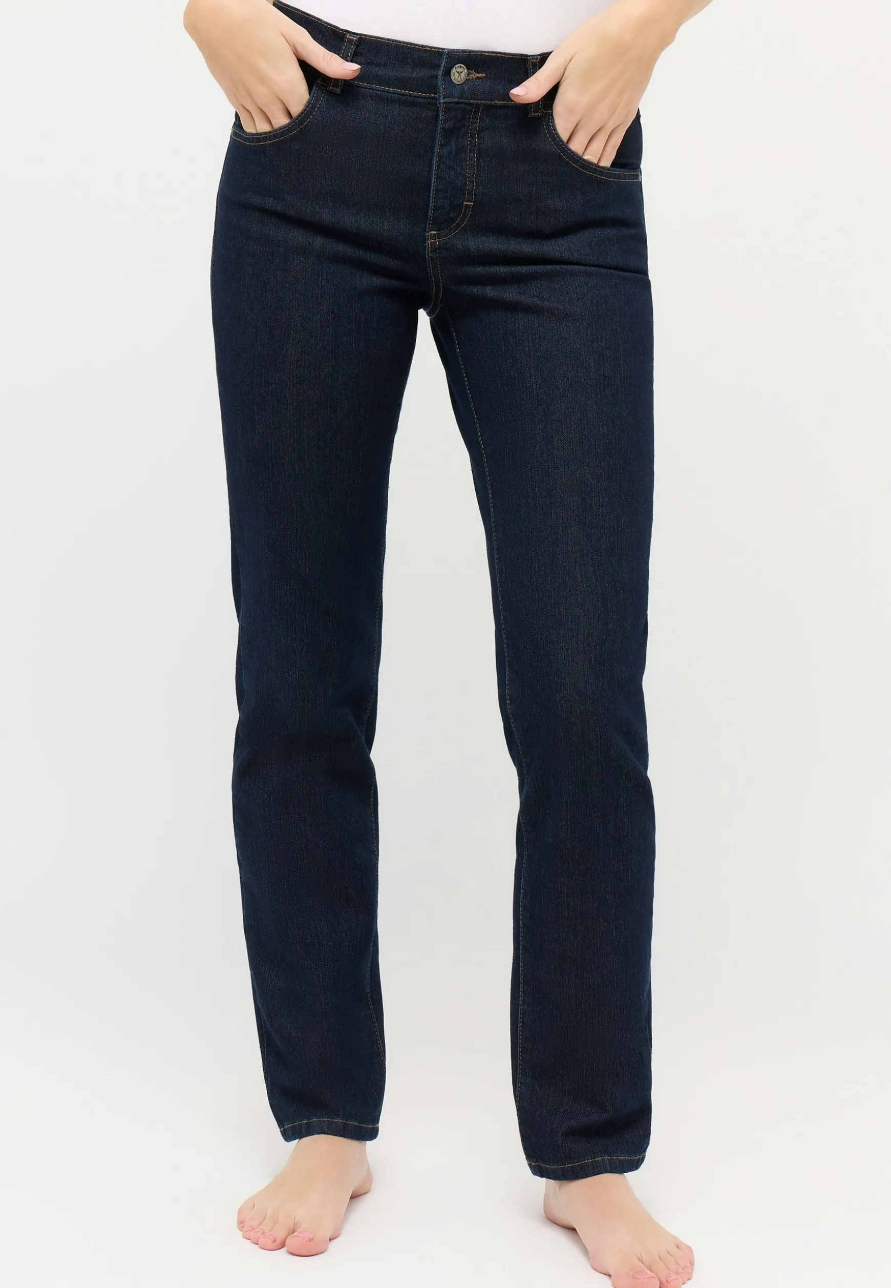 Jeans Dolly mit sportivem Denim