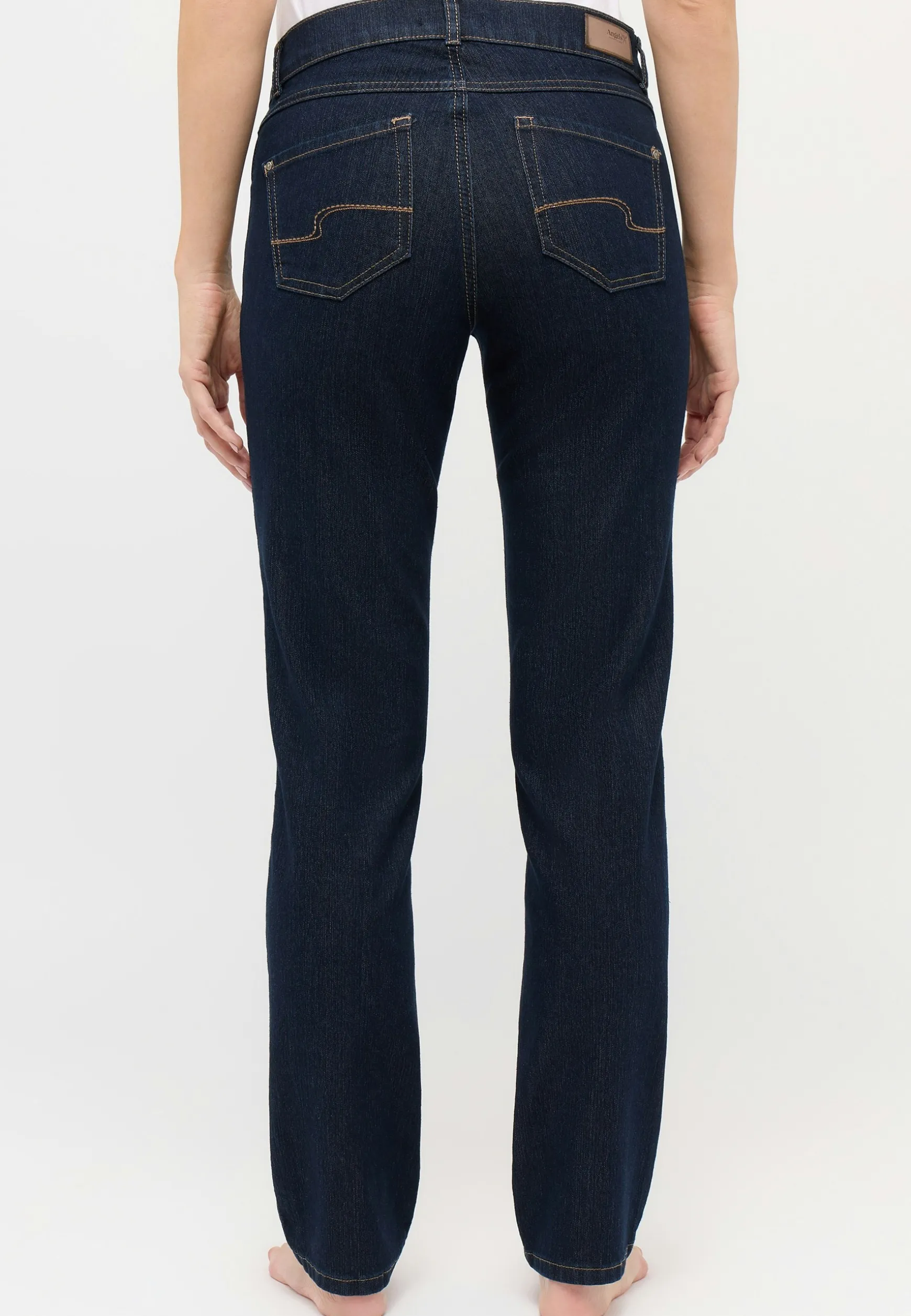 Jeans Dolly mit sportivem Denim