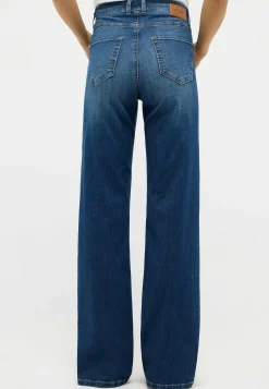 Jeans Lara mit weitem Bein