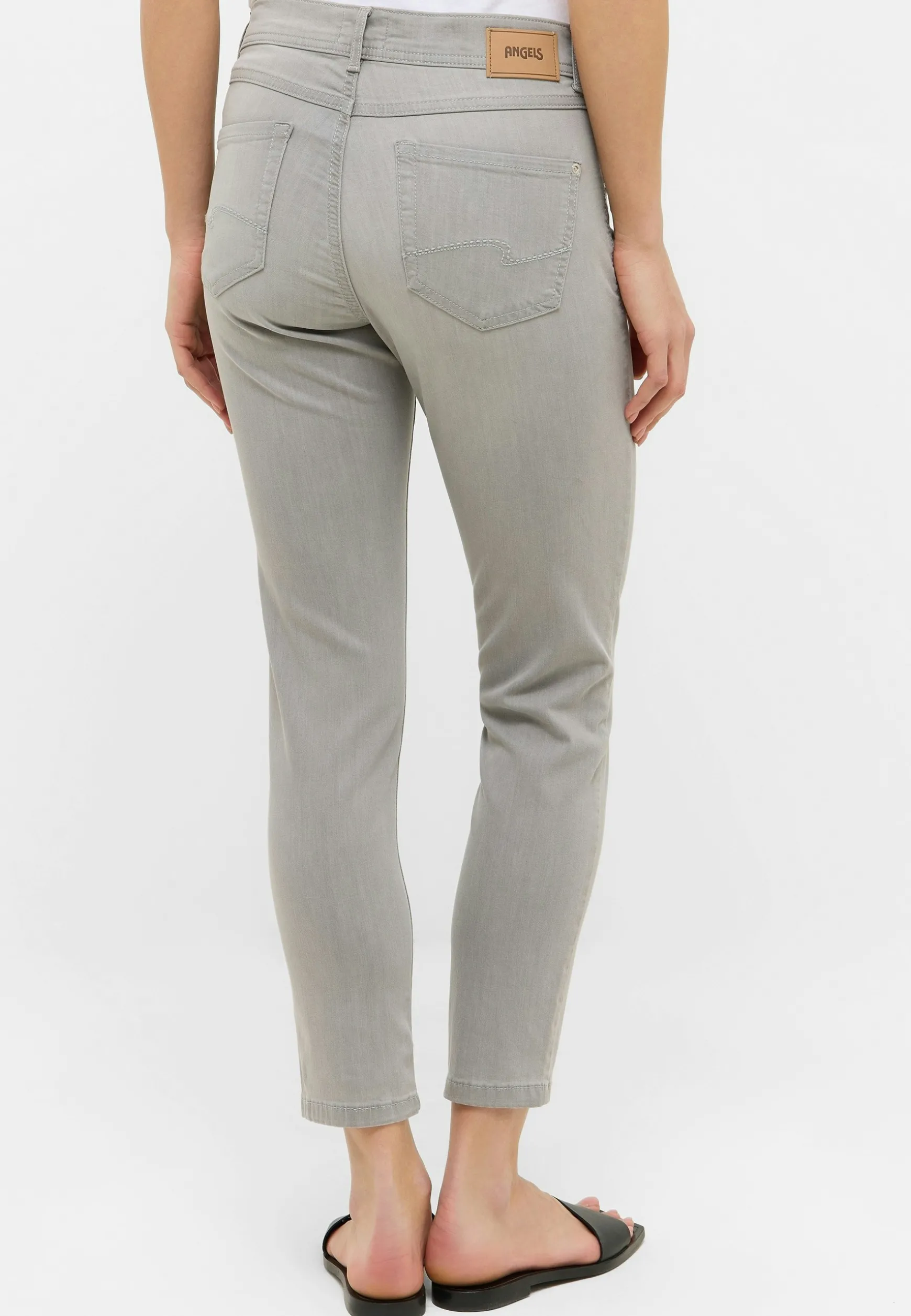 Jeans Ornella mit Used-Waschung