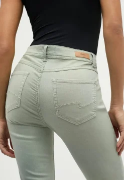 Jeans Ornella mit Used-Waschung