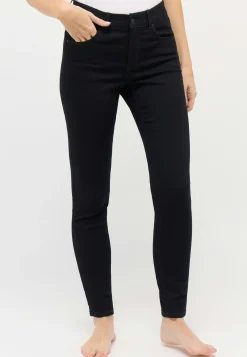 Jeans Skinny mit cleanem Super Stretch Denim