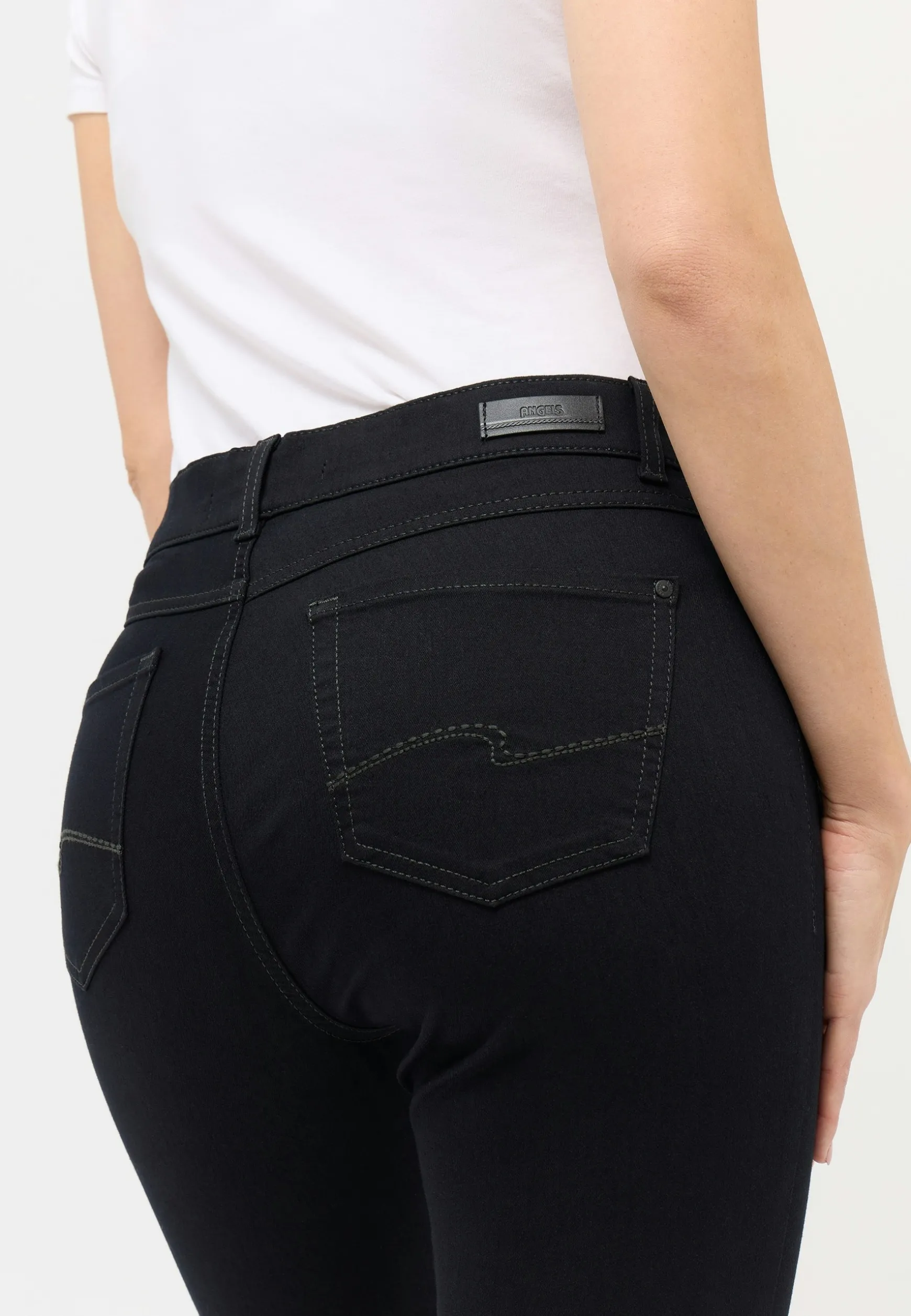 Jeans Skinny mit cleanem Super Stretch Denim