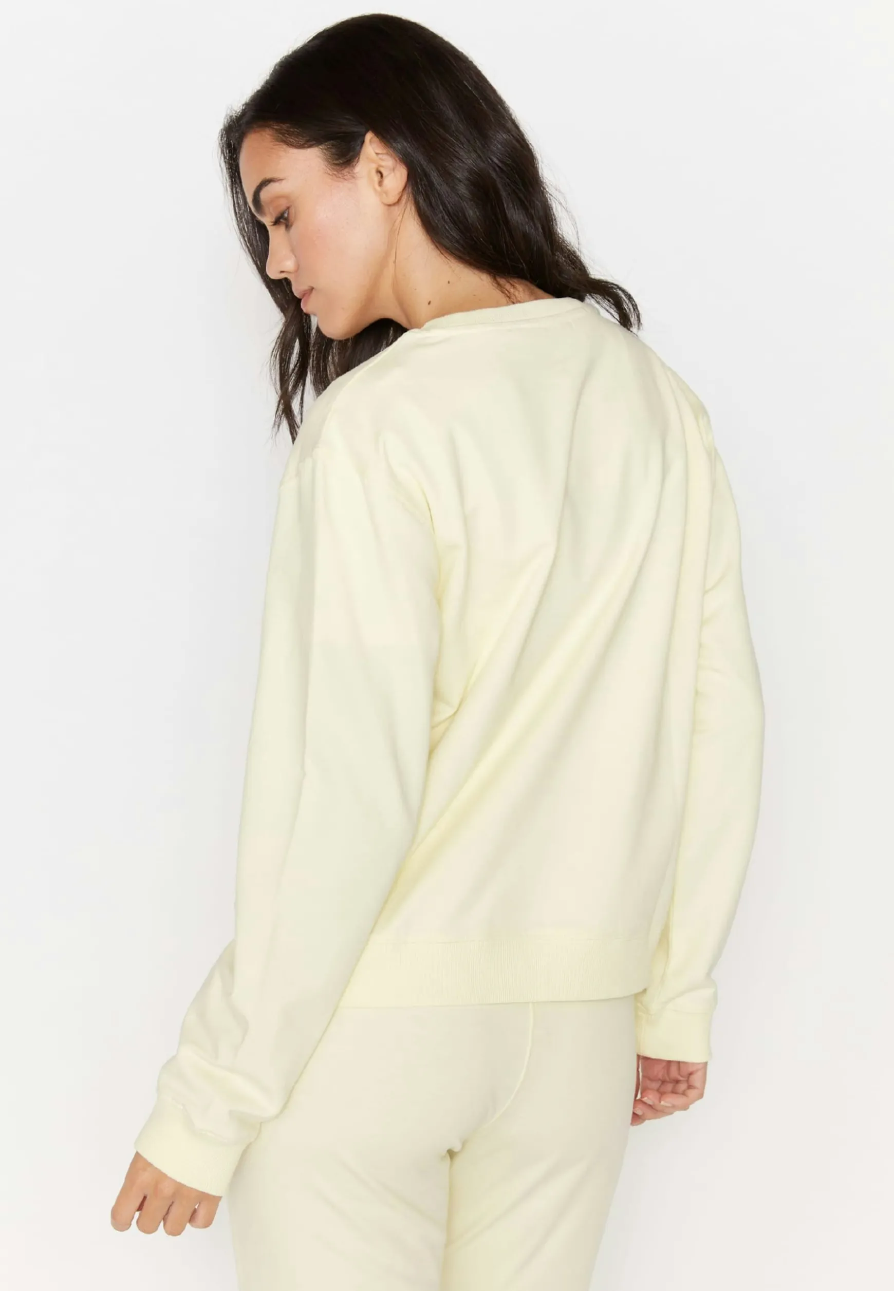 Sweater in unifarbenem Pastell